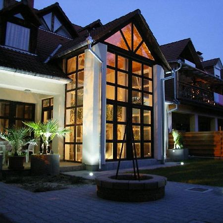 Pálma Apartmanház Harkány Exterior foto
