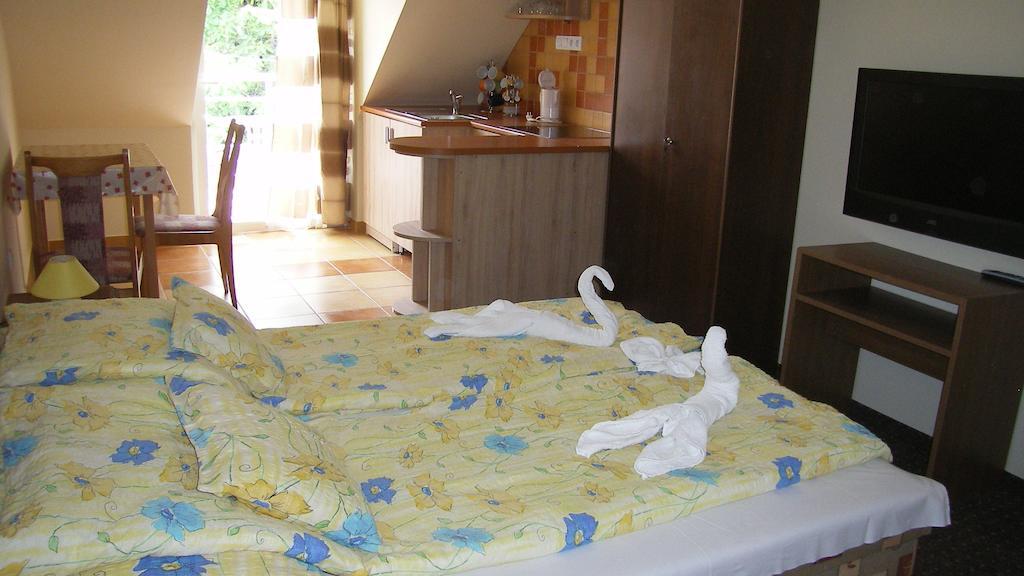 Pálma Apartmanház Harkány Quarto foto